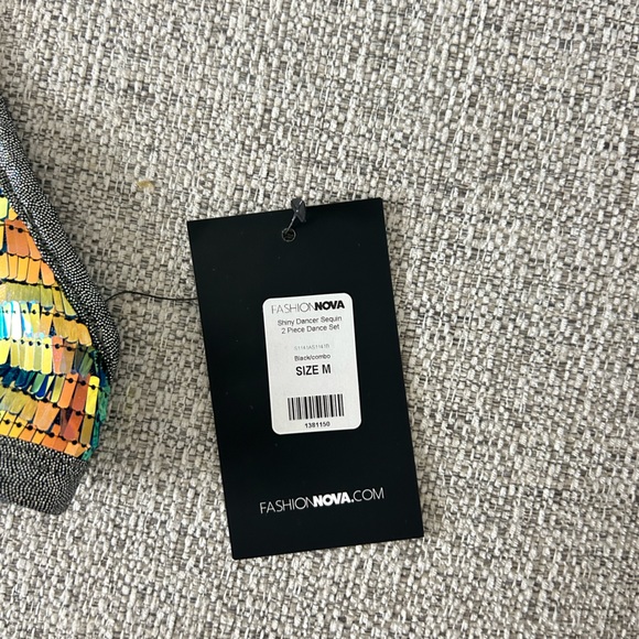 Fashion Nova Rave Set - Picture 3 of 6